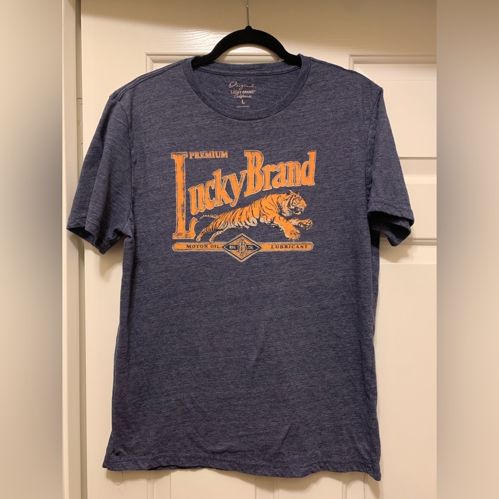 Lucky Brand T-Shirt